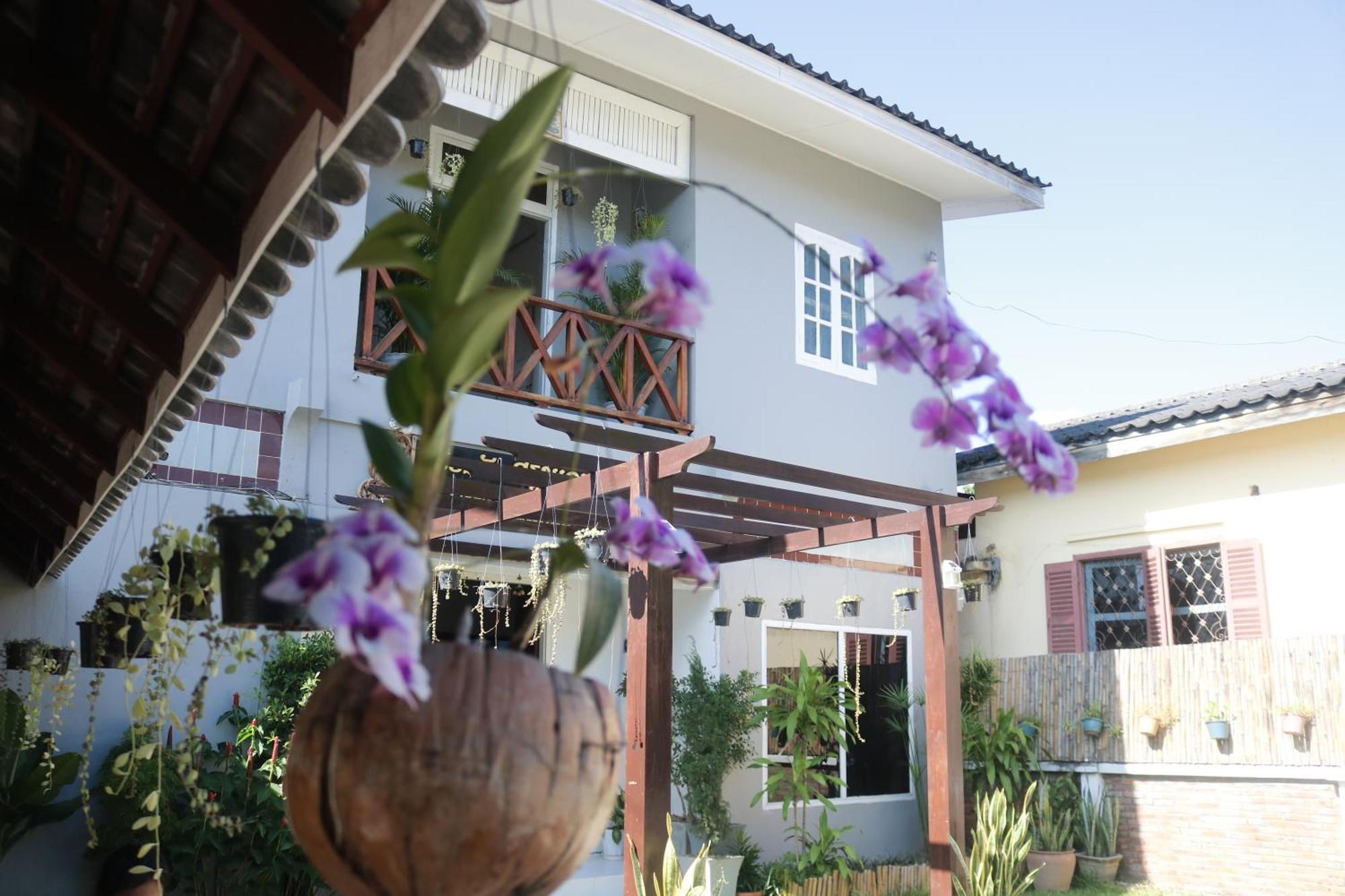 Moon'S House Luangprabang Hotel Exterior photo